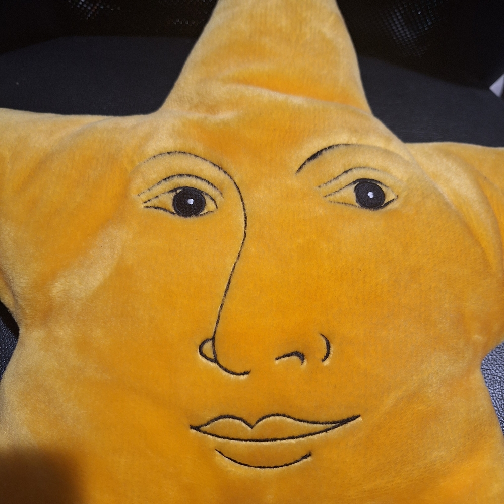 Vintage Salamander Graphix Celestial Yellow Star Face Pillow - Picture 2 of 3